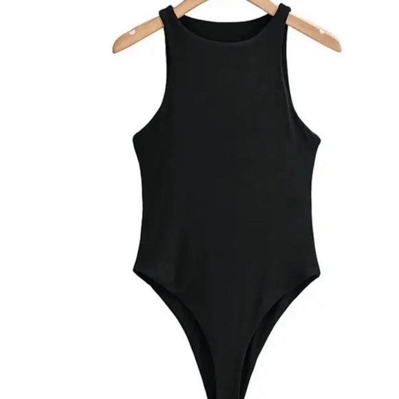 Super soft and stretchy bodysuit with 3 snap bottom. NKD Collections boutique - Picture 2 of 6